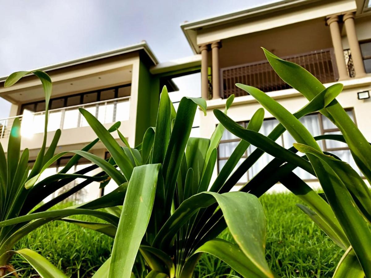 Uzuri Lifestyle Villa Port Saint John's Exterior photo