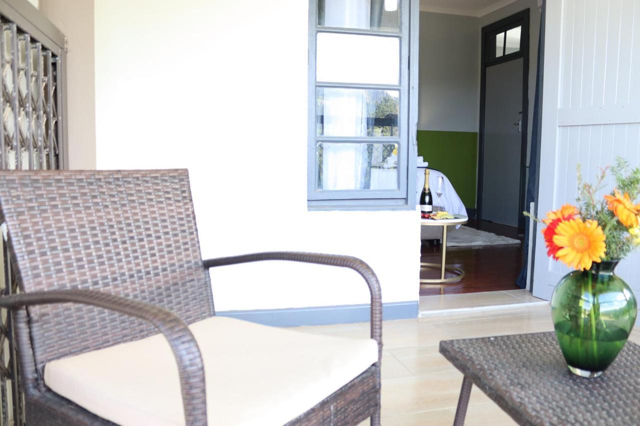 Uzuri Lifestyle Villa Port Saint John's Exterior photo
