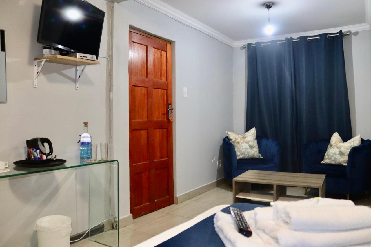 Uzuri Lifestyle Villa Port Saint John's Exterior photo